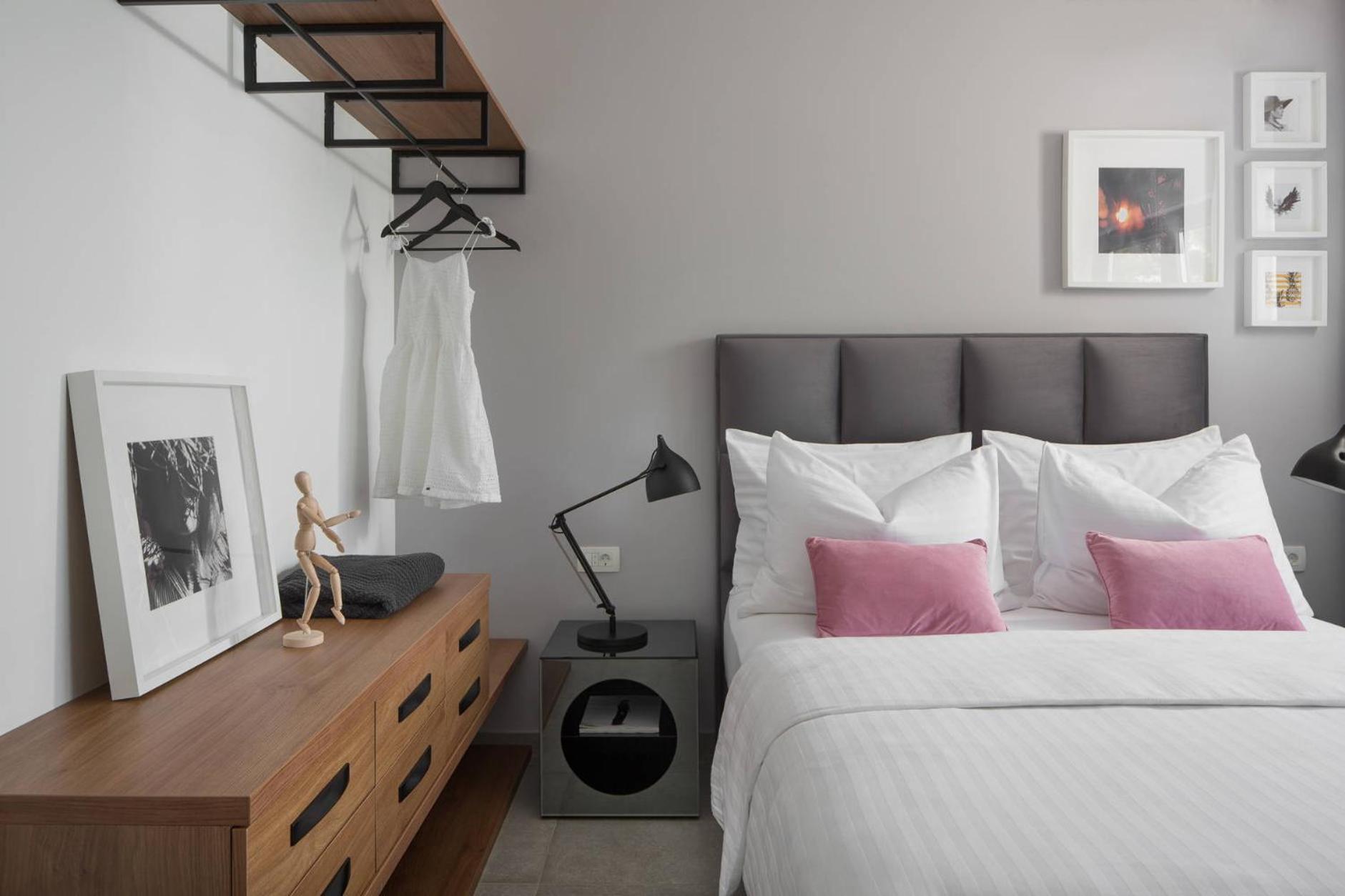 Olive Hill House - Ground Floor Apartment Слатине Екстериор снимка